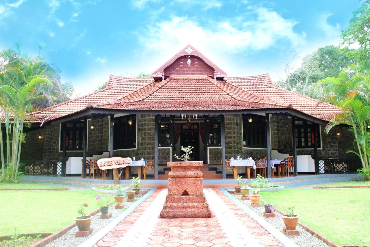 Lake Palace Thekkady Exterior photo