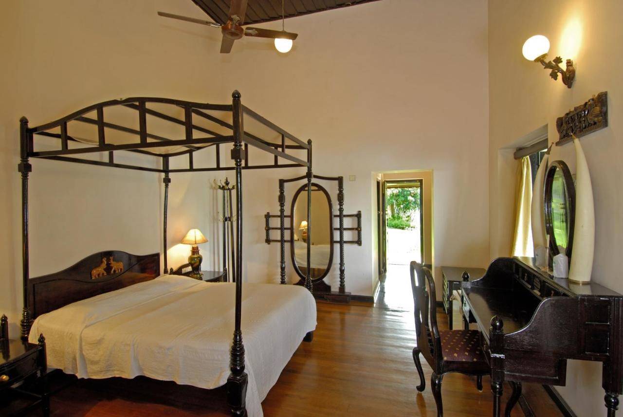 Lake Palace Thekkady Exterior photo